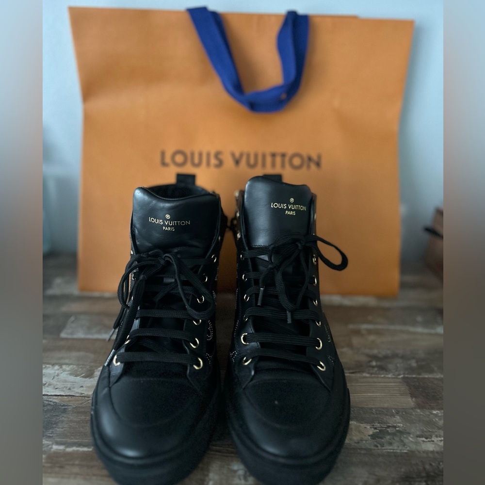 Louis Vuitton High Top Sneaker